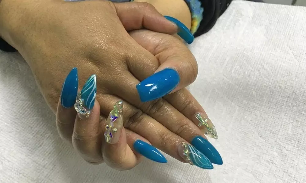 Quality Mani-Pedi at Salon Essential