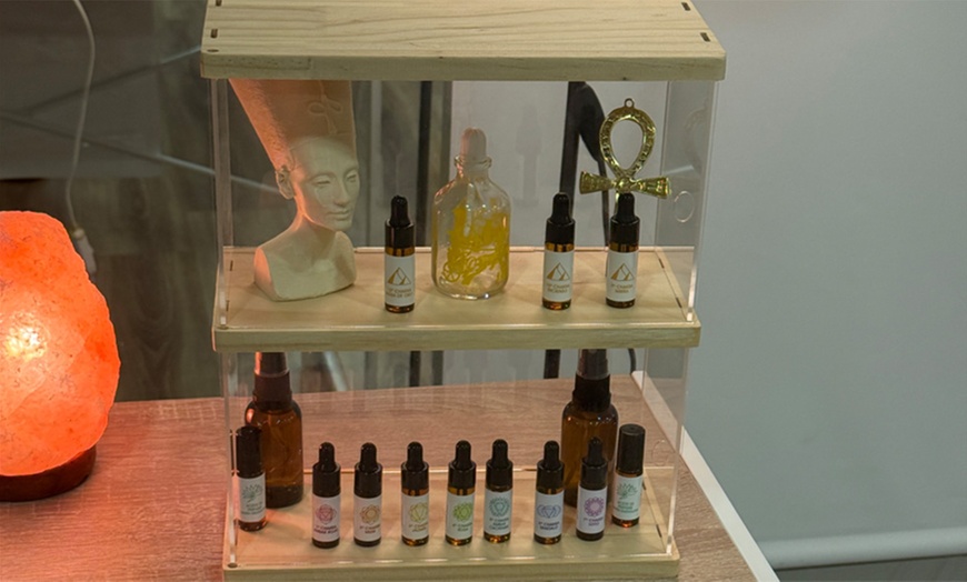 Image 9: Ritual de masaje Egipcio con duración a elegir e infusión o té para 1