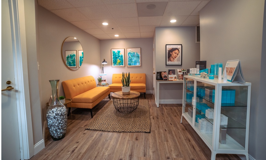 Image 5: Revitalise Your Skin with One, Two or Three Hydrafacials