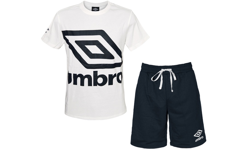 Image 7: T-shirt e pantaloncini in cotone da uomo Umbro