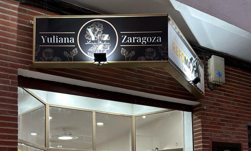 Image 10: 1 o 2 sesiones de microlifting facial de vitaminas con dermapen para 1 