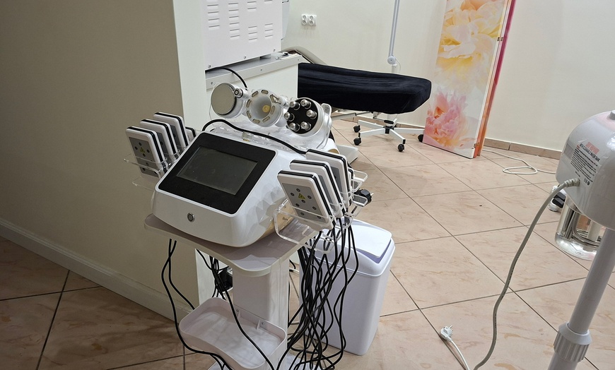 Image 5: Masaż gorącymi kamieniami, Lomi Lomi, Kobido, Korugi i więcej