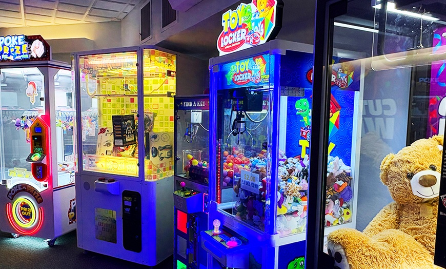 Image 9: Member-Only Deal: The Cove of Lake Geneva