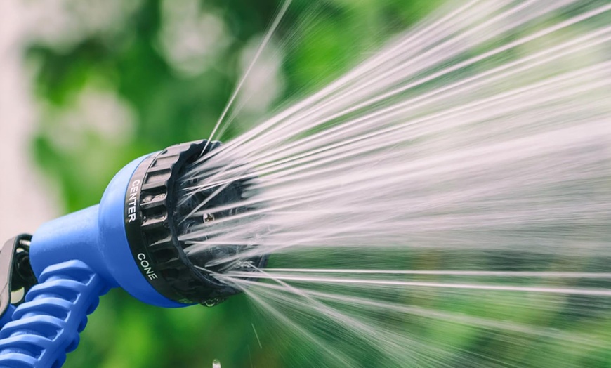 Image 5: Up to 100ft Expandable Garden Hose Pipe with Seven-Function Spray Gun