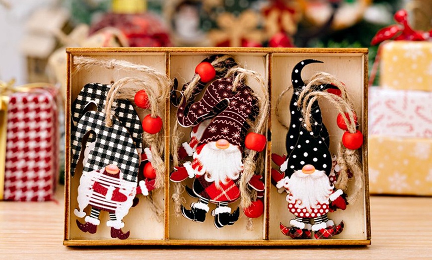 Image 5: Christmas Gift Cute Painted Wooden Ornament