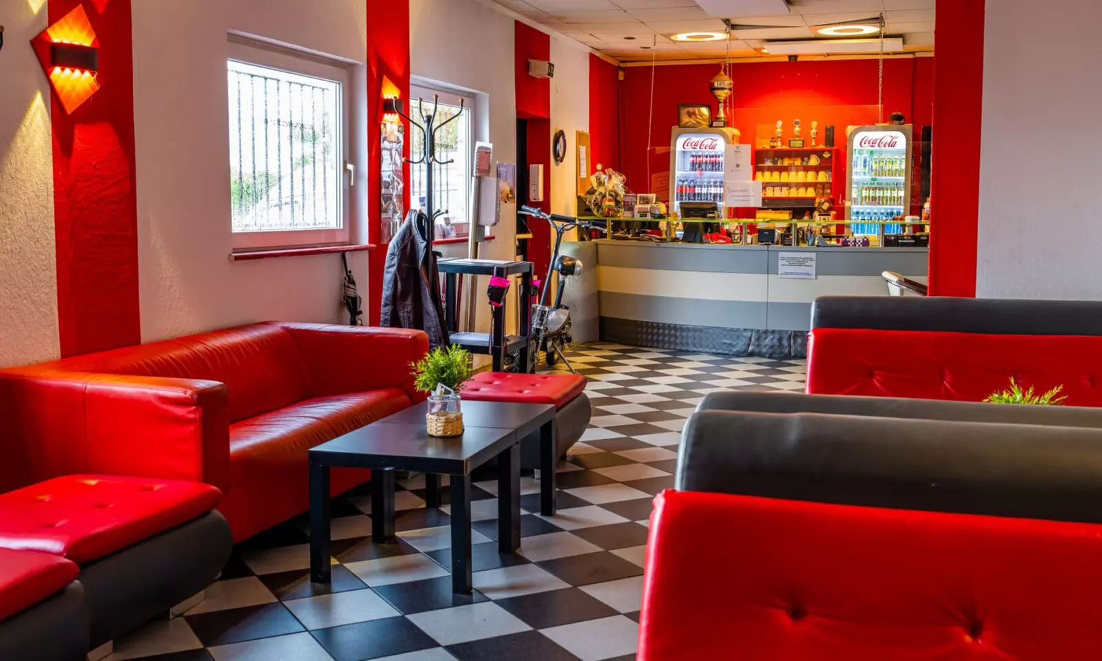 Jetzt aufs Gas: 45 Min. Go-Kart Fahrspaß für 1 oder 2 Personen