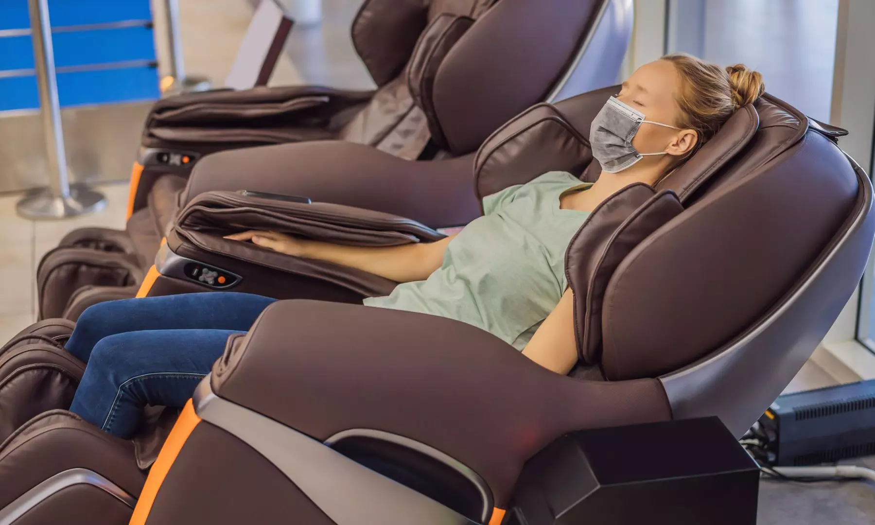 Unwind with a 30, 60, or 90-Minute Private Solo Full Body Massage 
