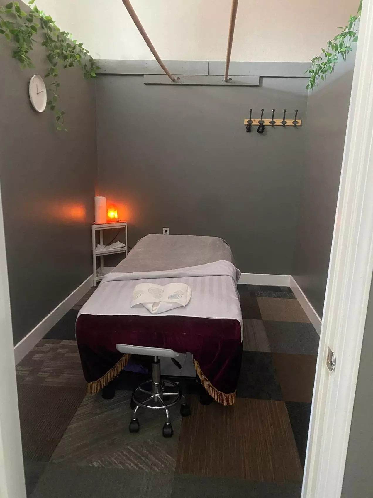 Massages for 1 or 2 with CBD Oil and Optional Hot Stones at Fuyuan Spa