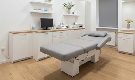 30 Minutes: Choice of Deep Tissue or Sports Massage With Consultation - Shubhysio Physiotherapy