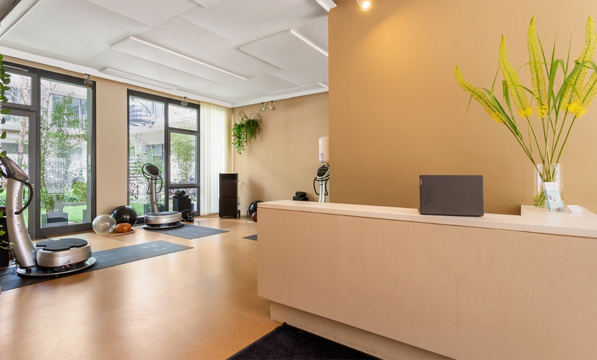 Image 3: Power-Angebote für deinen Körper: Vibrationstraining & Wellness-Pakete