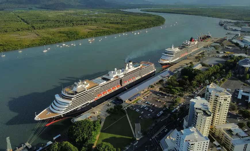 Image 8: Cairns: 3 Nights with Sightseeing Tour Included and Hotel Stay