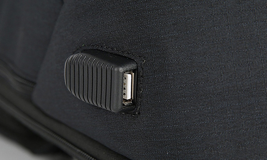 Image 7: One or Two Anti-Theft Backpacks with Optional Cable