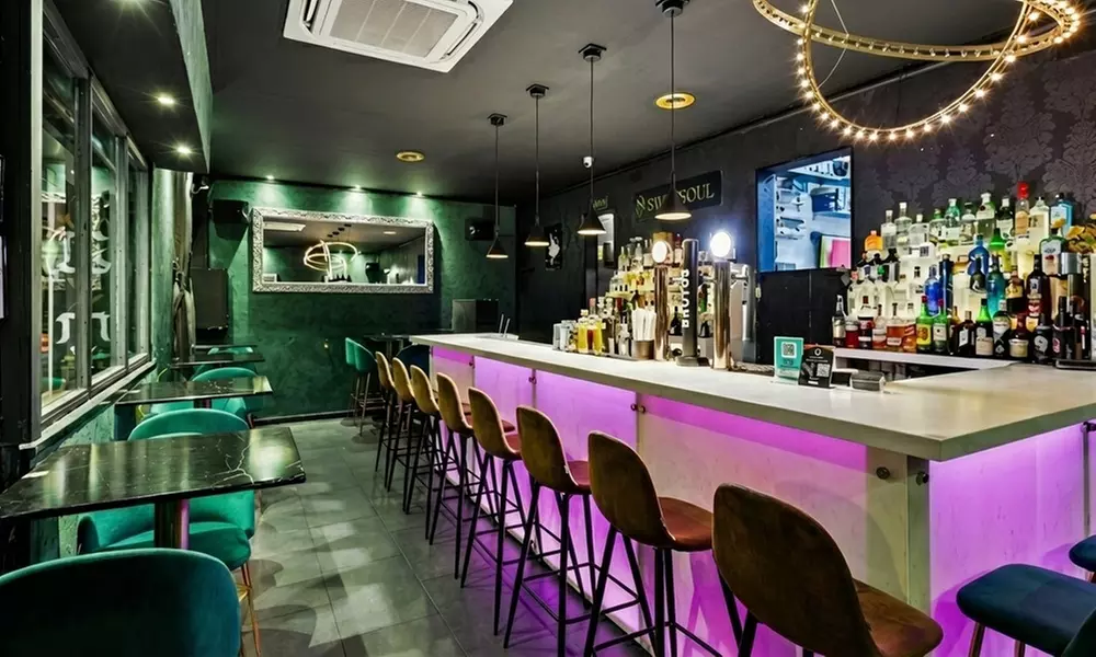 Menú completo con opción Prémium y cocktail