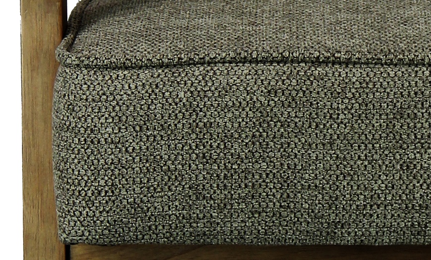 Image 25: Sillón con acolchado suave o de rizo y patas de madera, de Doosense