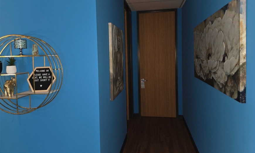 Image 4: Relax and Reconnect Together with 60 or 90-Minute Couples Massage