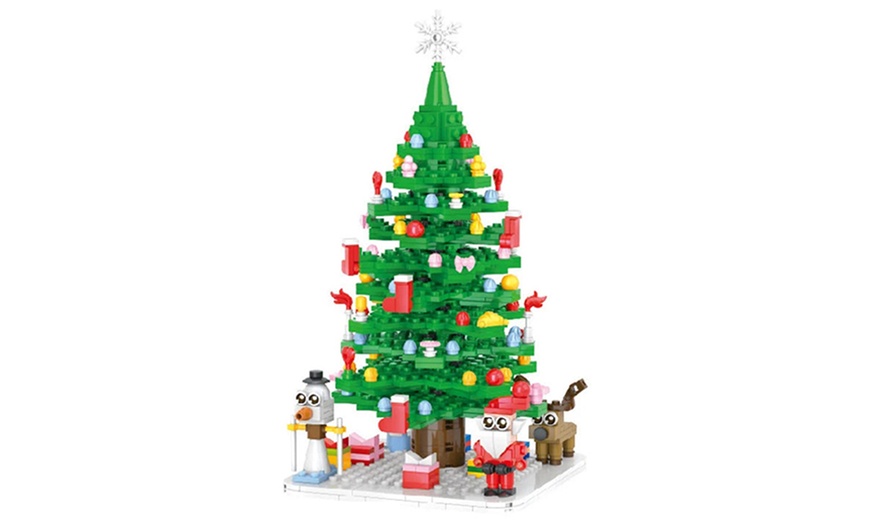 Image 2: 779 Pieces Christmas Advent Calendar Building Block with Light