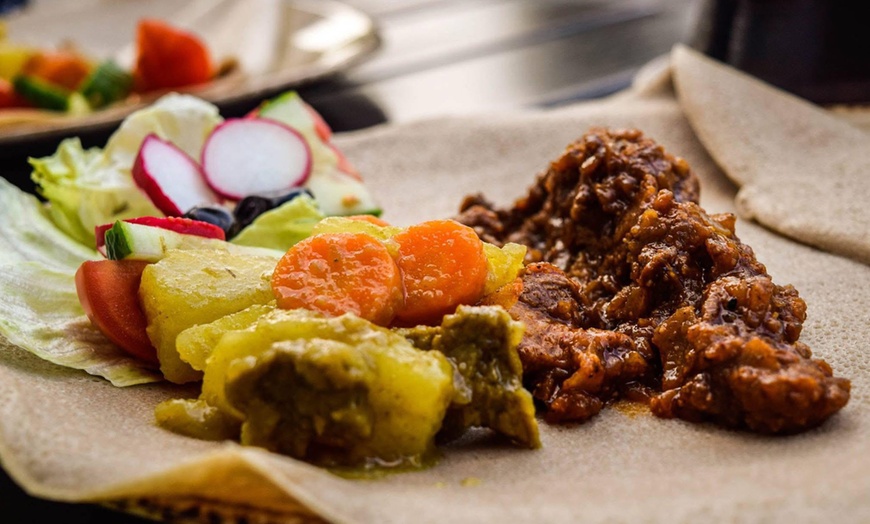 Image 2: Äthiopisches 2-Gänge-Menü für 1, 2 oder 4 Personen