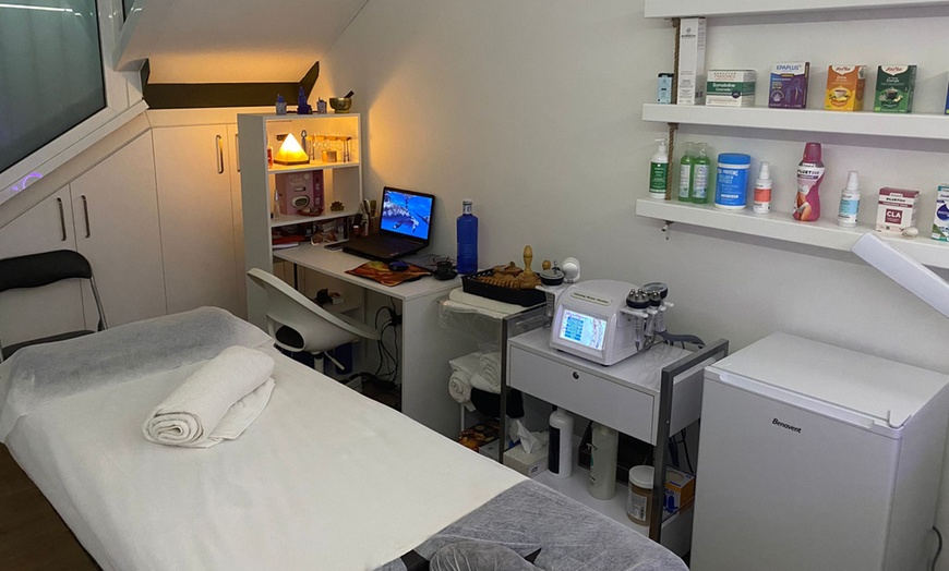 Image 3: 1 o 2 sesiones de Dermapen con opción a radiofrecuencia y mascarilla 