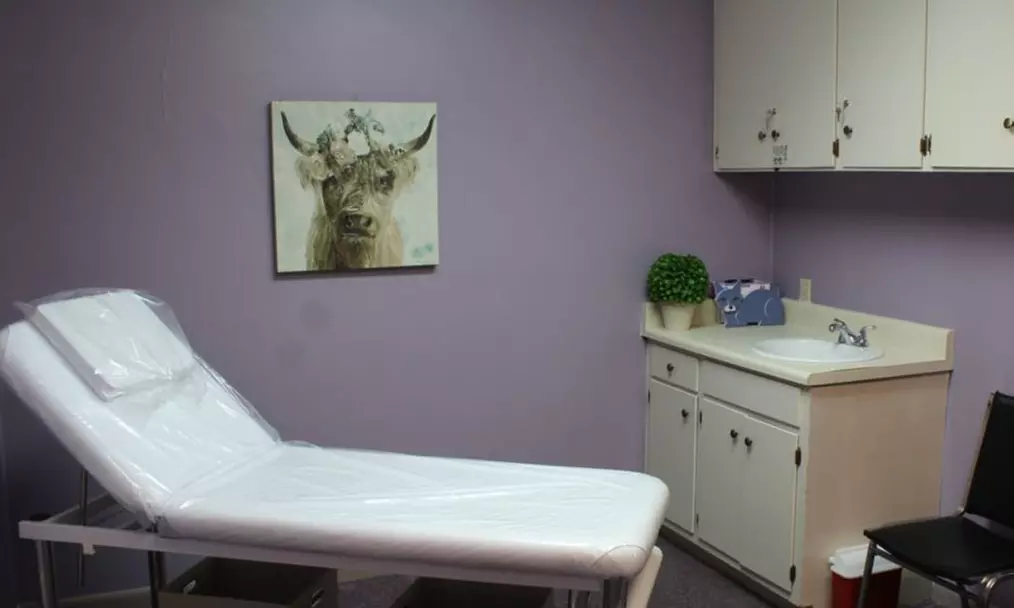 30-Minute T-Shape 2'' Massage with Optional Styku 3D Body Scan for One