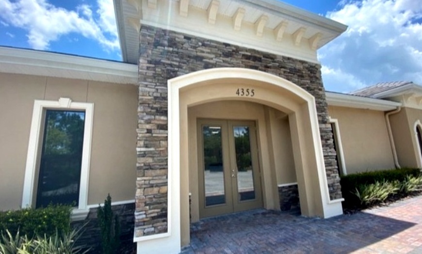 Image 7: Enhance Your Look with 20, 30, or 40 Units of Botox