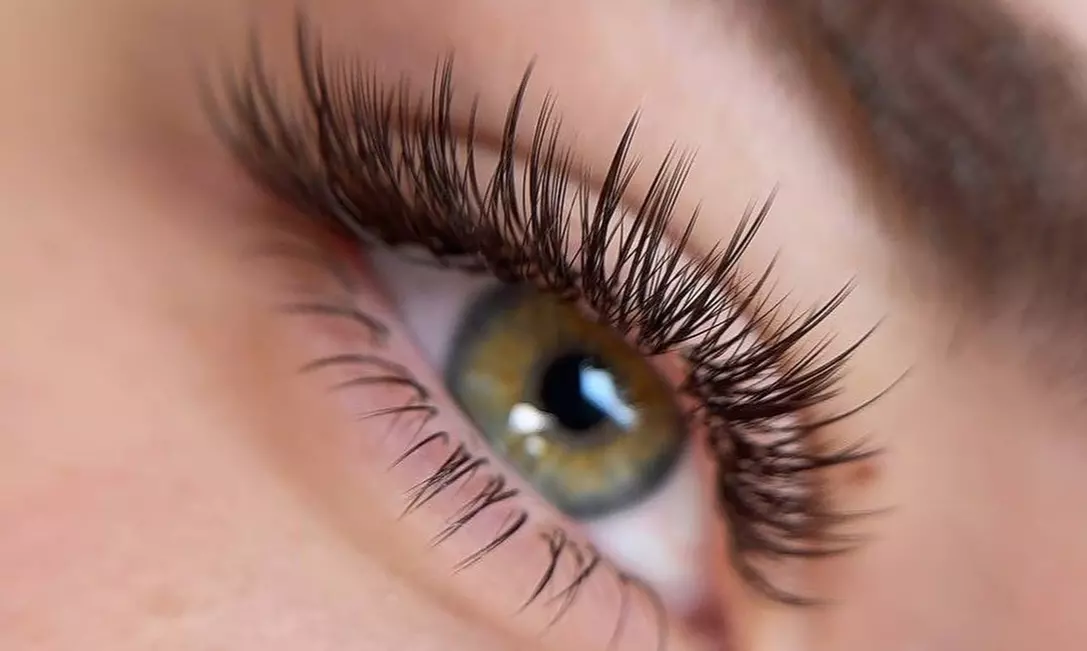 Get Classic or Volume (3D/6D) Lash Extensions w/ Optional 2 Week Fill