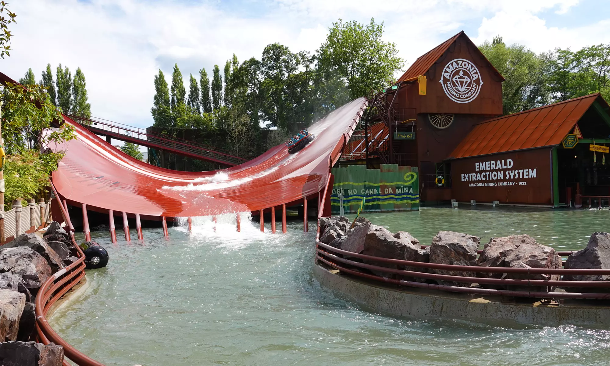 Attractions et décors naturels fascinants au Bellewaerde Park