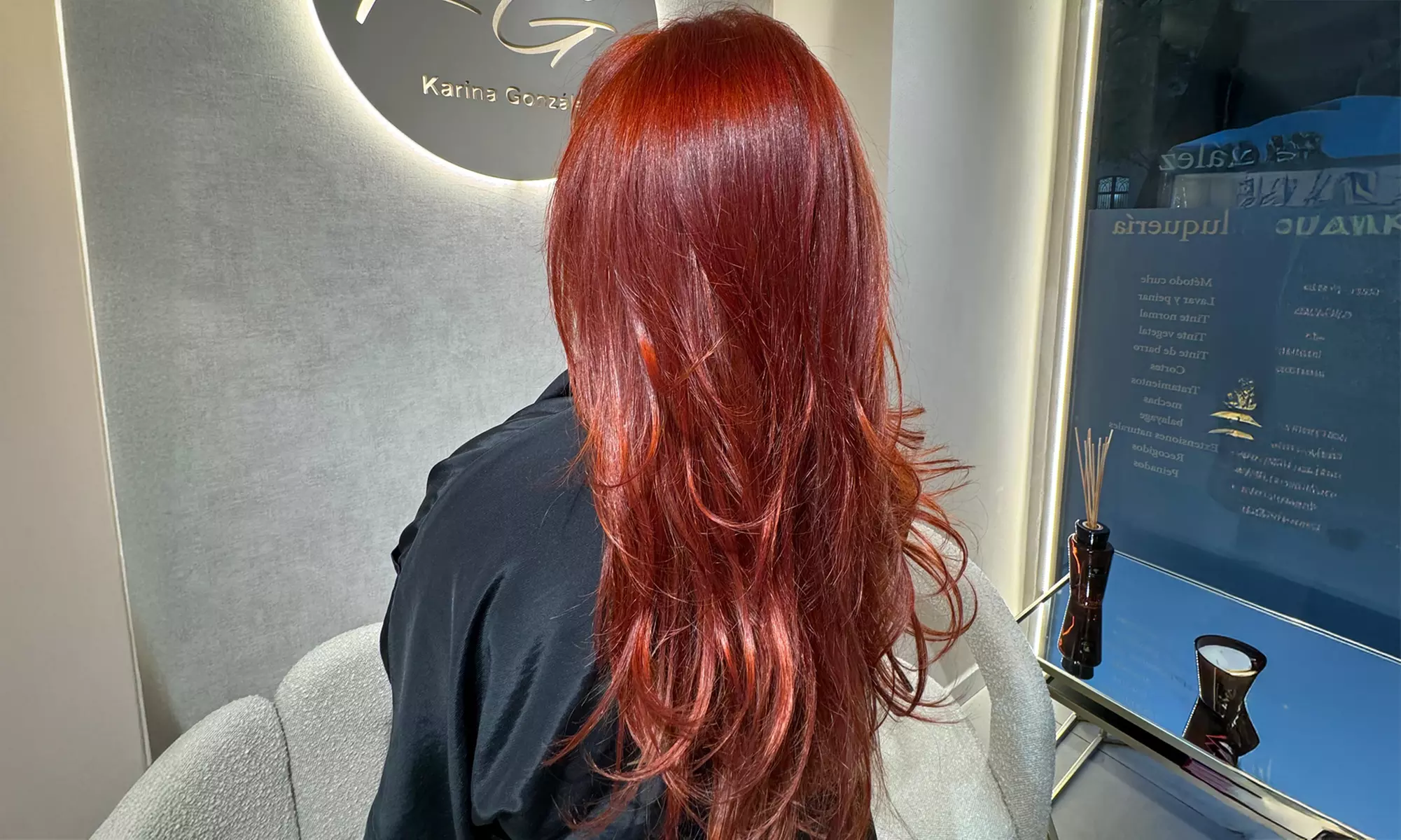 Peluquería con lavado, mascarilla, corte, brushing y opción a tinte