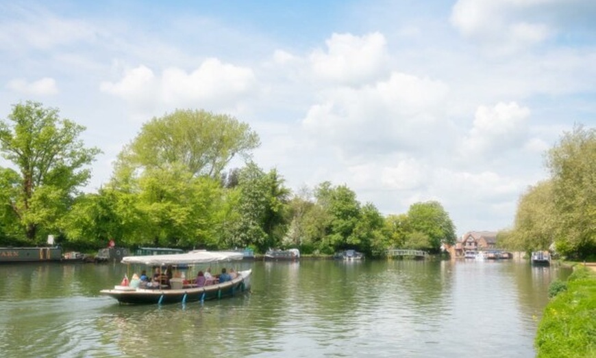 Image 4: Oxford Experience Cruise Through Oxford For Couples or Family