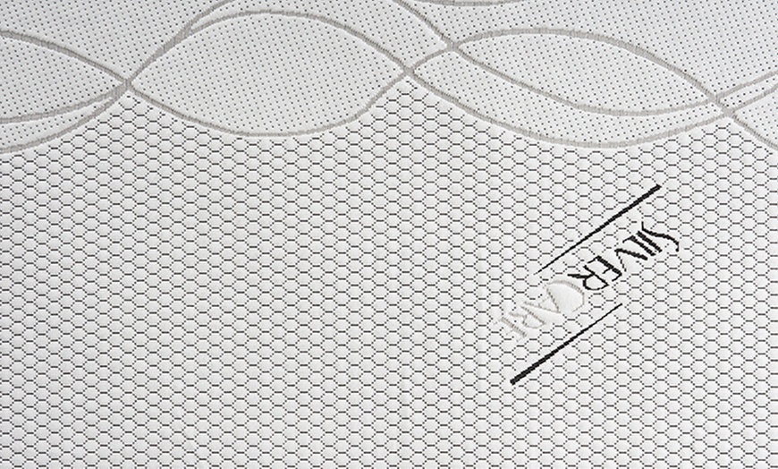 Image 3: Topper Memory Foam Silver Care: Comfort e Igiene per il Tuo Materasso