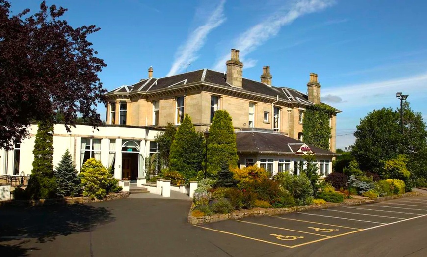 Image 1: 4* Falkirk: Double Room Stay with Optional Breakfast & 2-Course Dinner
