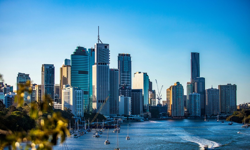 Image 4: ✈ 6 Nights: Sydney to Brisbane Experience: Bushwalks & Surfing