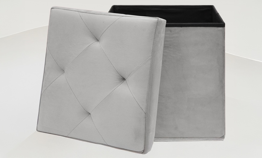 Image 15: Pouf carré de 38 cm en velours Milo