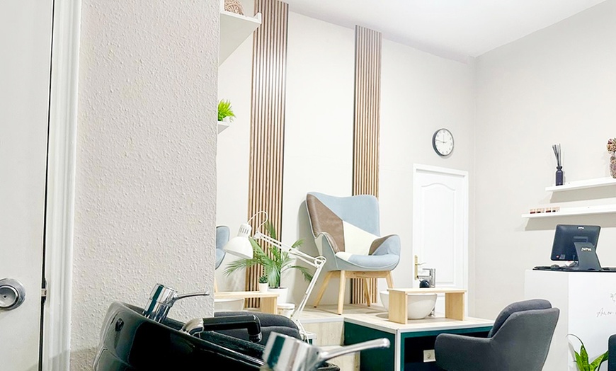 Image 2: Extensiones de pestañas con opción a diseño y depilación de cejas 