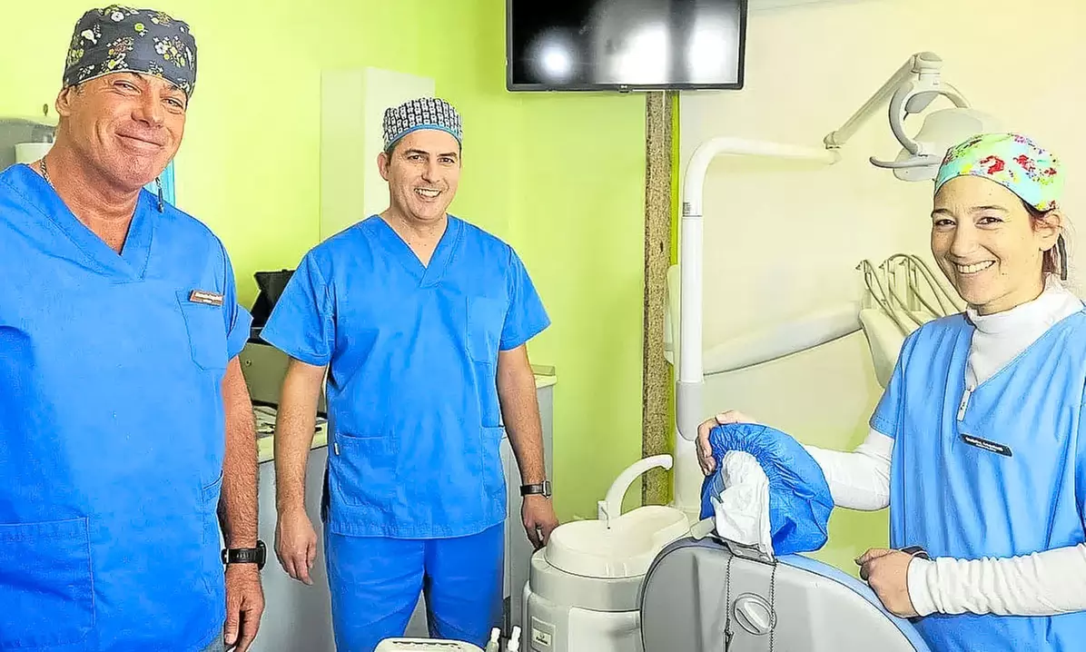 Sesión de microblading de cejas o sesión con retoque incluido