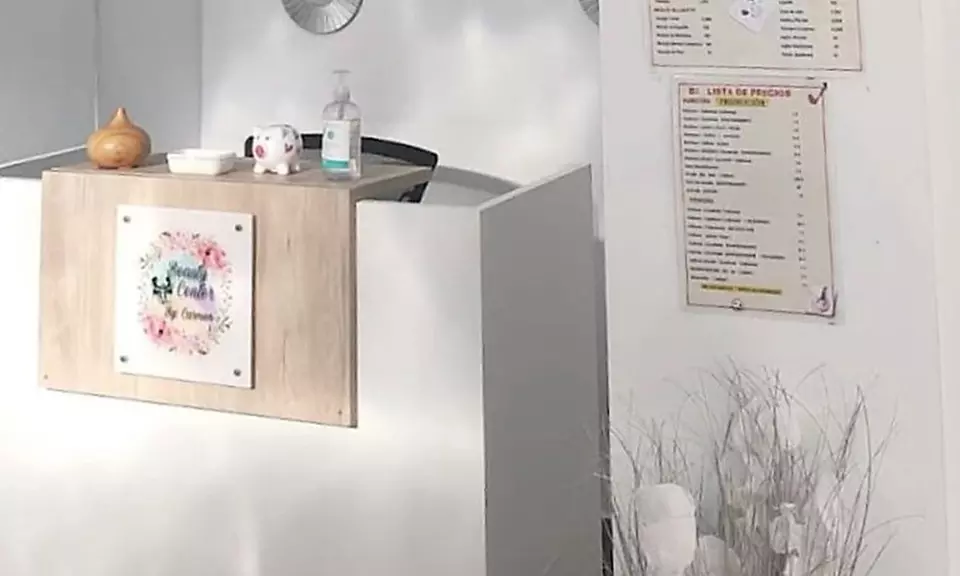 Tratamiento facial con dermapen con cóctel de vitaminas o exosomas para 1 persona, con hasta un 64% de descuento - Second Medium