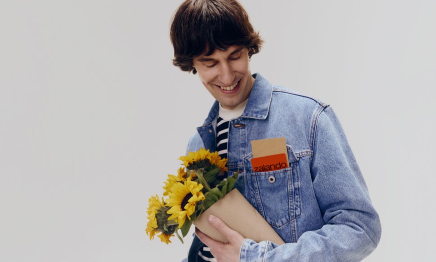 Image 5: Invitación exclusiva: paga 7 € y recibe una Tarjeta Regalo Zalando 10 €