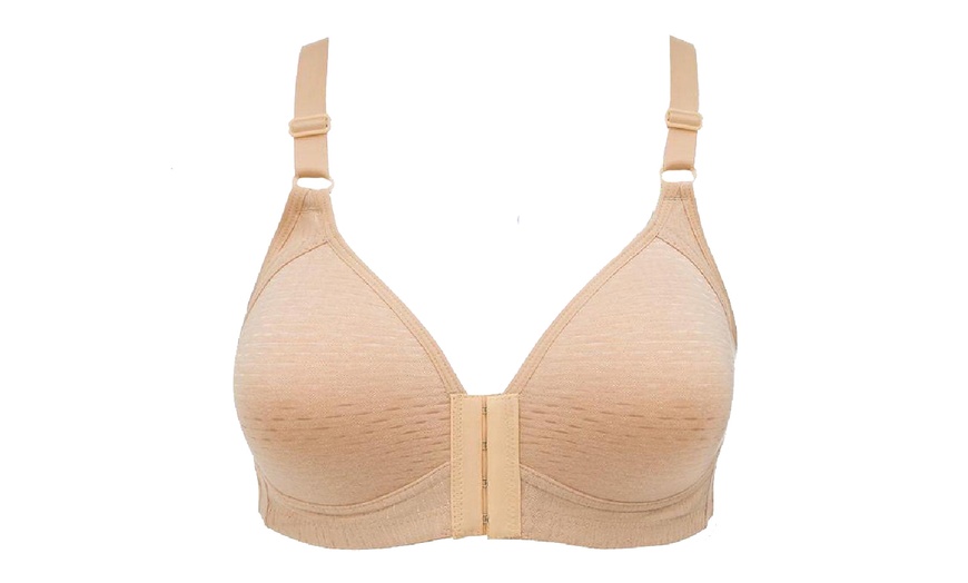 Image 15: Breathable Front Closure Push Up Bra