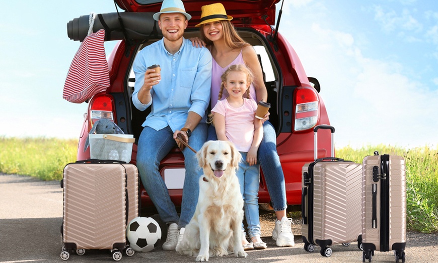 Image 11: Hardshell Lightweight Suitcase