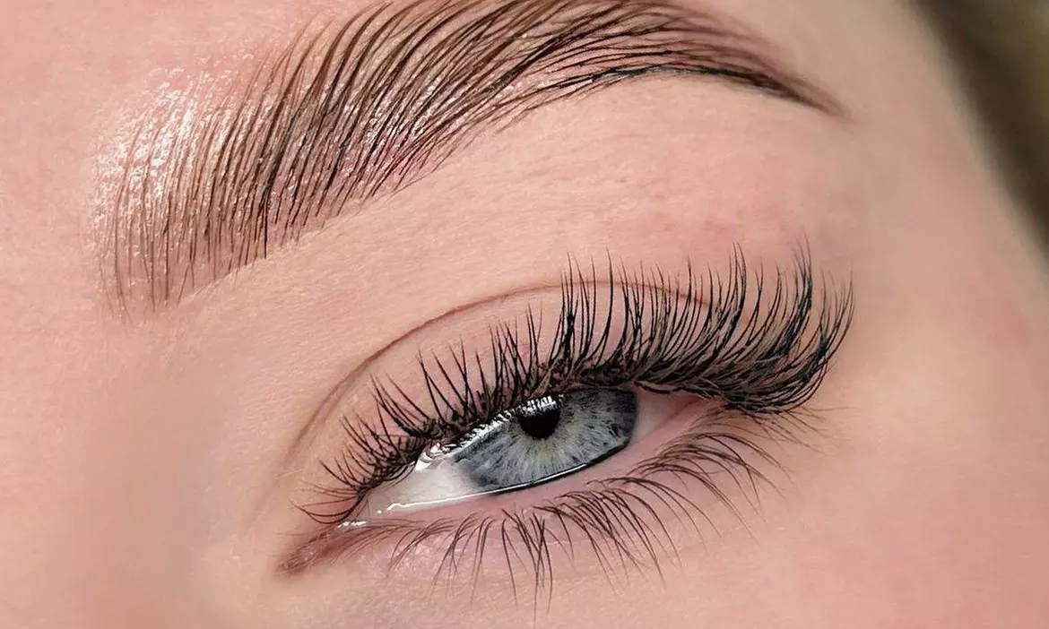 Blossom & Berry Beauty Offers Lashes Extension w/w/o Threading or Brows Lamination w/w/o Tinting (Up To 54% Off) - Primary Image