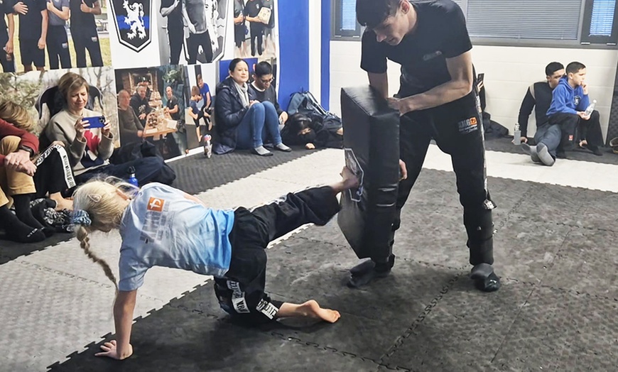 Image 3: Ontwikkel kracht en mentale weerbaarheid met Krav Maga-lessen