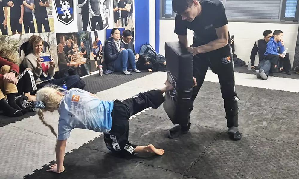 Ontwikkel kracht en mentale weerbaarheid met Krav Maga-lessen