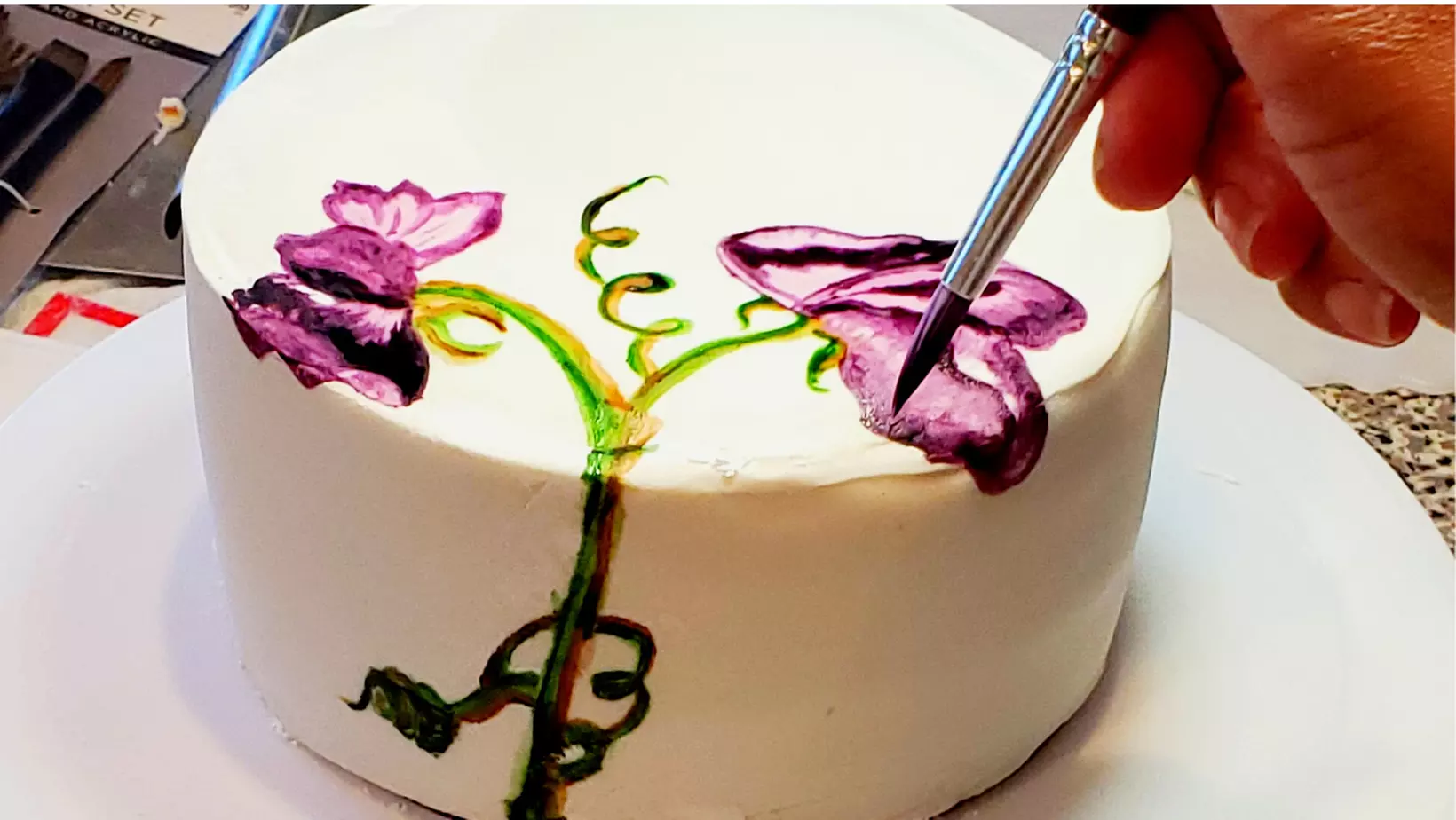 Creative Sip & Paint Experiences with Sparkling Cider & Treats