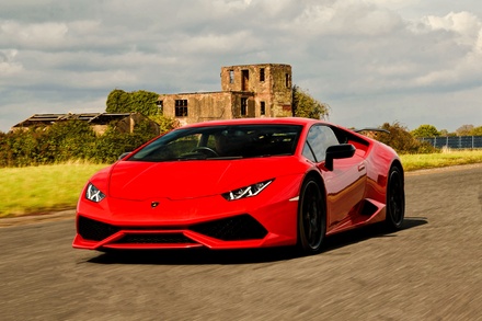 Platinum Supercar Driving Experience Blast (Weekday) 1 Car / Select Circuits - Everyman Racing Limited