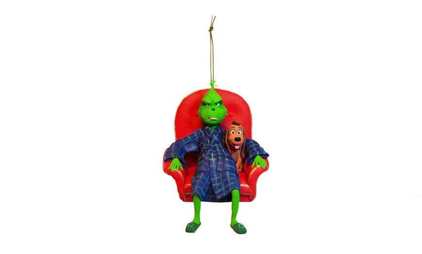 Image 6: Grinch Inspired Christmas Tree Decorations