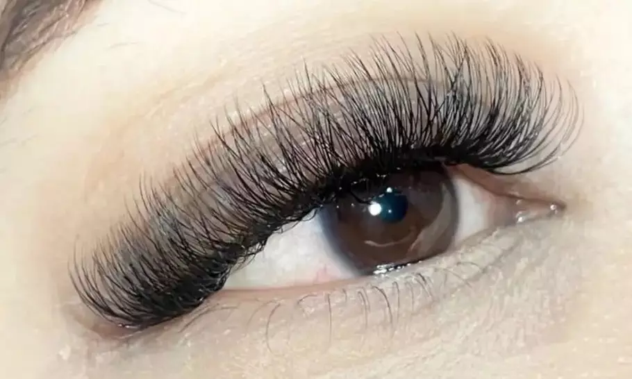 Achieve the Gorgeous Look with Eyelash Extensions!