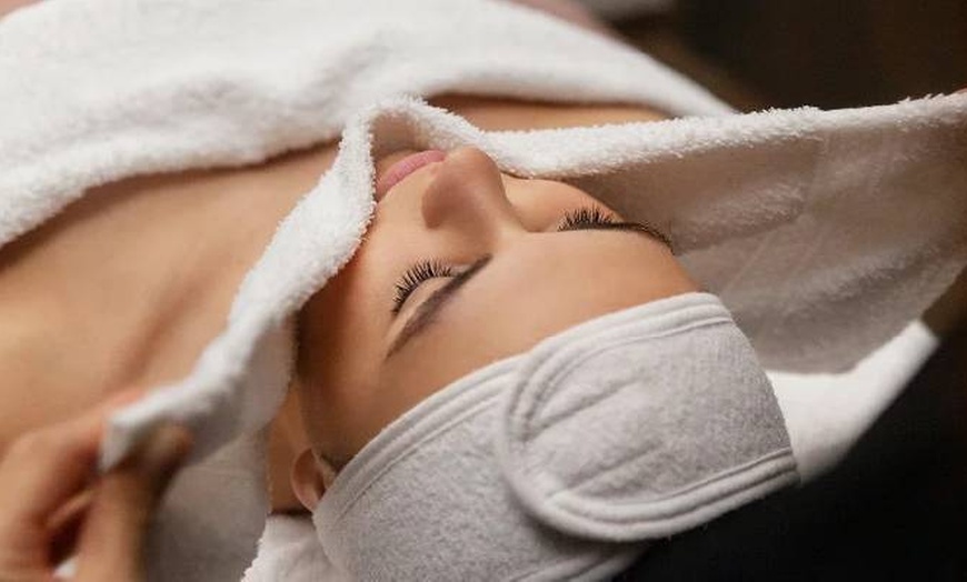 Image 5: Gesichtsbehandlung oder Beauty-Paket S-L nach Wahl für 1 Person