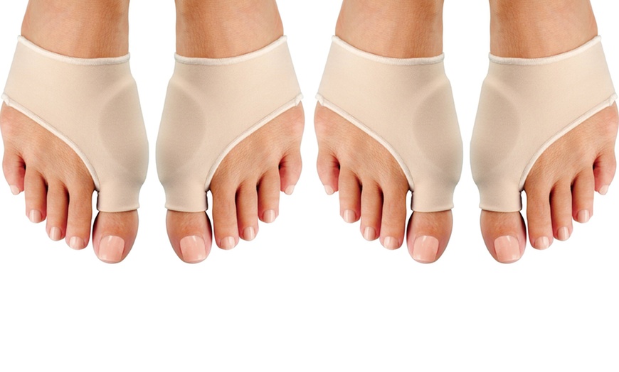 Image 3: One or Two Pairs of Gel-Lined Bunion Sleeves