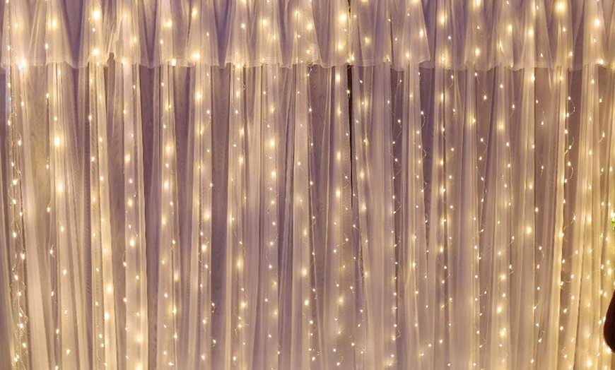 Image 3: LED Curtain Lights, USB Powered with Adjustable Strings