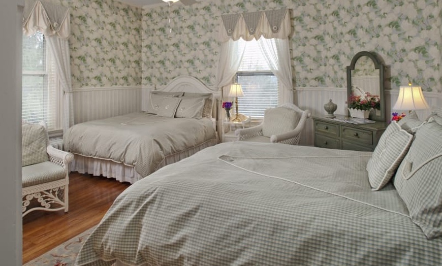 Image 6: Member Pricing: Charming B&B Near Grove Park With Veranda Views 
