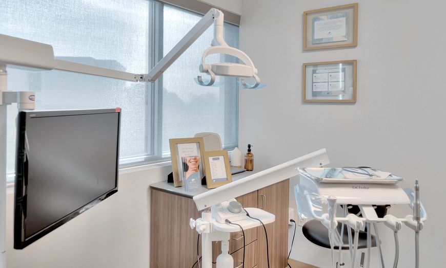 Image 4: Microneedling Facial Treatment | Master-Level Clinician